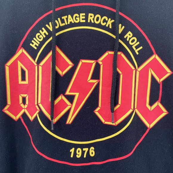 AC/DC High Voltage Rock N Roll Hoodie Sweatshirt NWOT Women s Size Medium - Picture 4 of 10